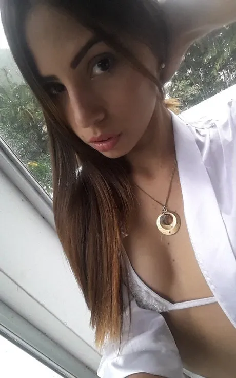 Irmak Küçükçekmece Escort Profil Resmi Irmak - Küçükçekmece VIP Escort Bayan Modeli - Gerçek Fotoğraflı İlan